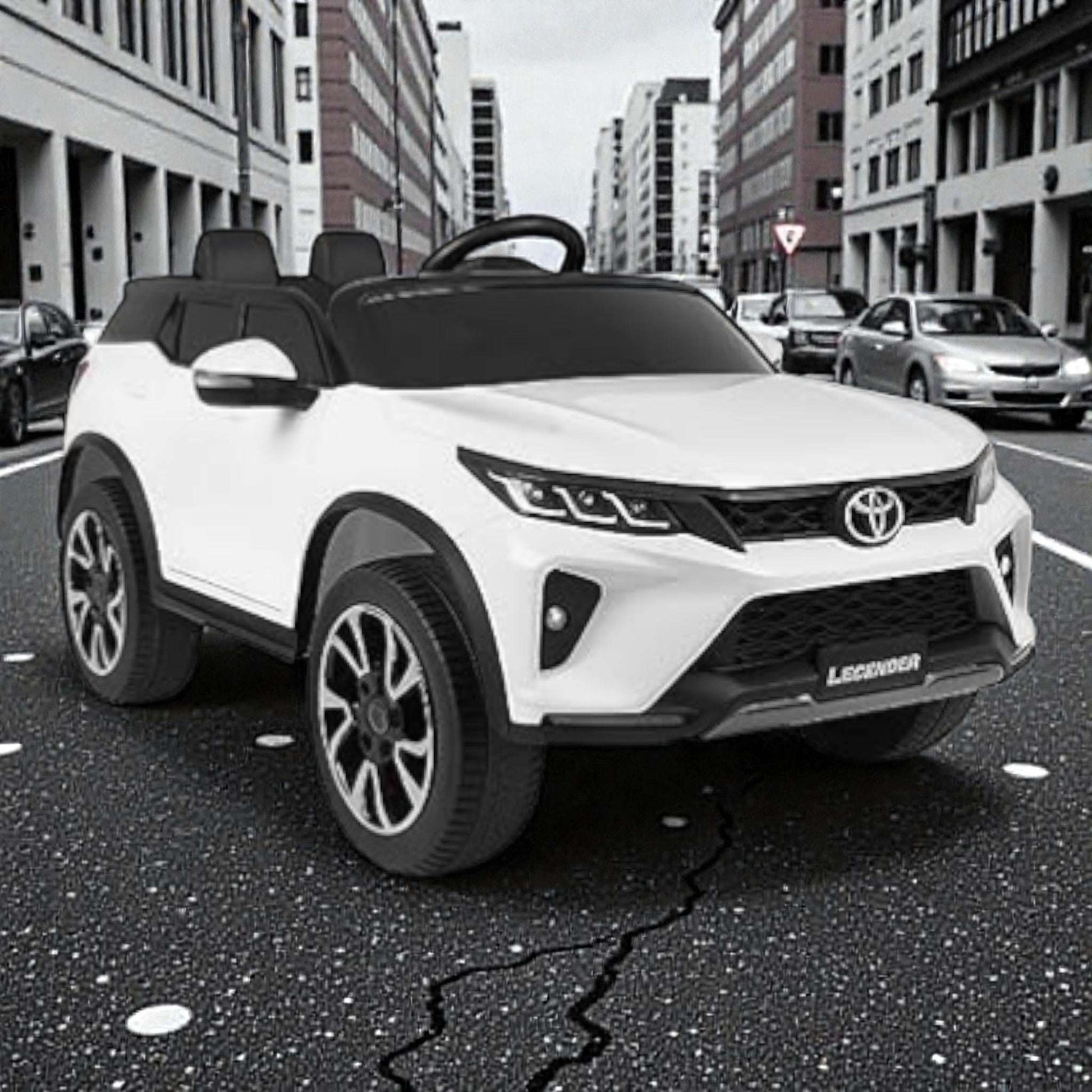 PATOYS | Officially Licensed Toyota Fortuner Legender Kids Ride-On Car with Remote | 1-5 Years - PATOYS